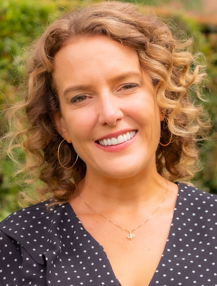 Dr. Emily McGrath, Ph.D., Licensed Clinical Psychologist specializing in Cognitive Behavioral Therapy